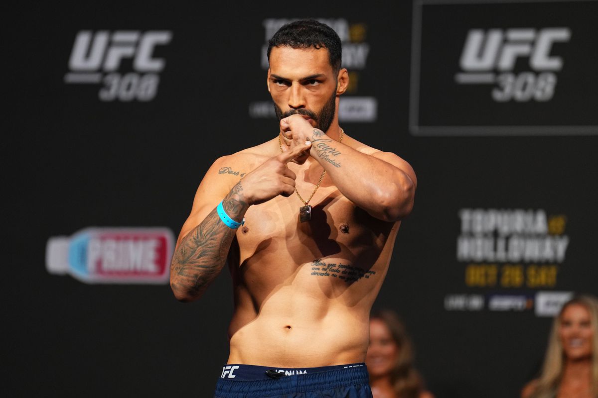 Bruno Silva intense training session before UFC 315